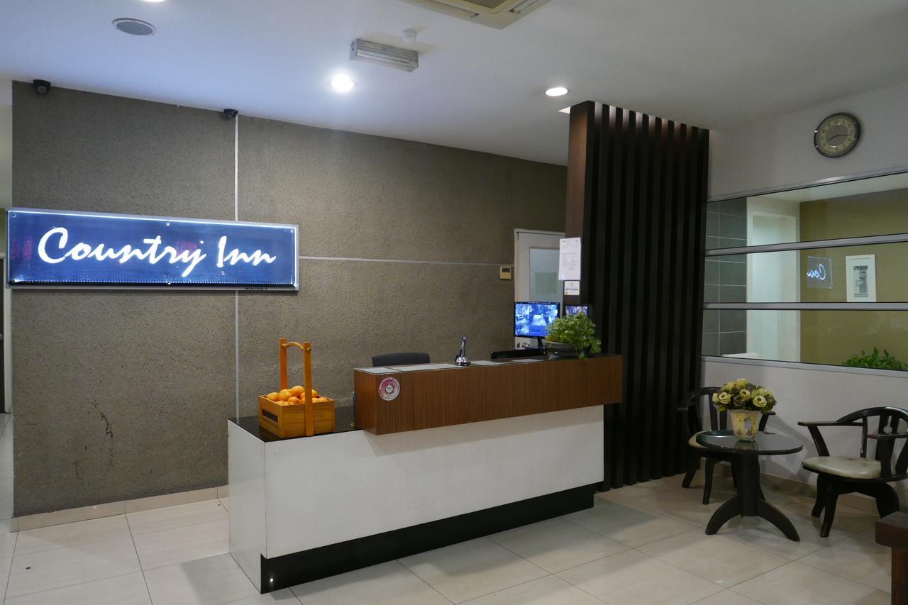 Country Inn Кулай Екстериор снимка