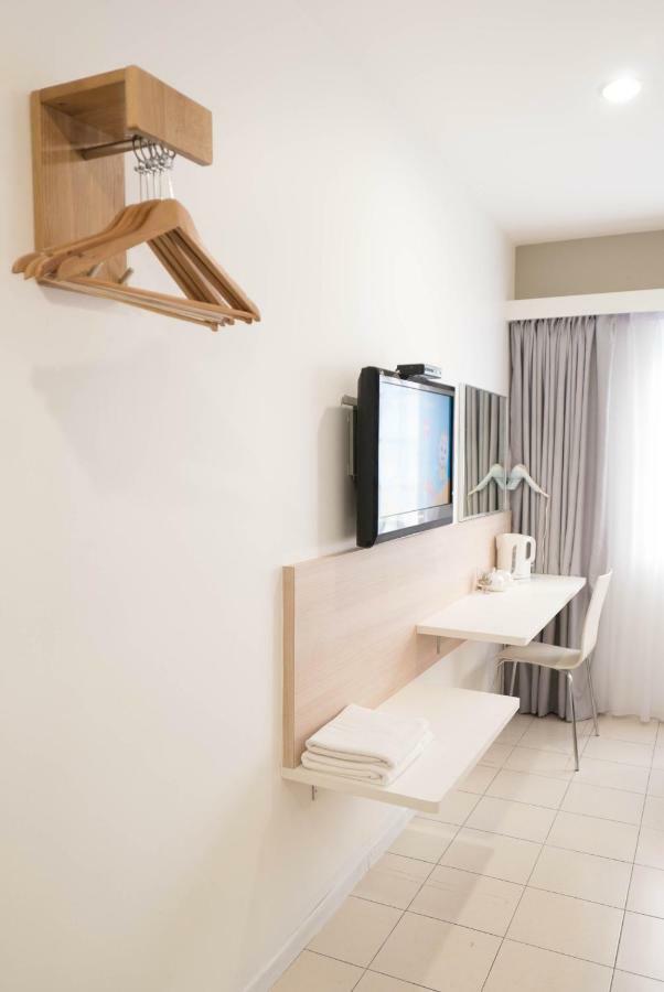 Country Inn Кулай Екстериор снимка