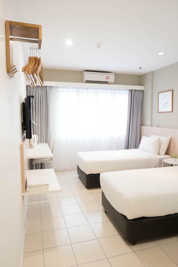 Country Inn Кулай Екстериор снимка